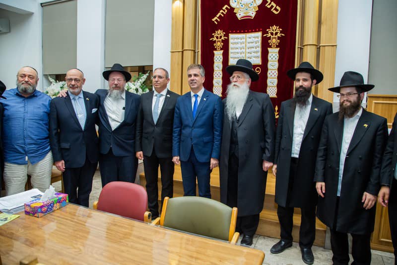 Foreign Minister Eli Cohen’s historic visit to Chabad Moldova